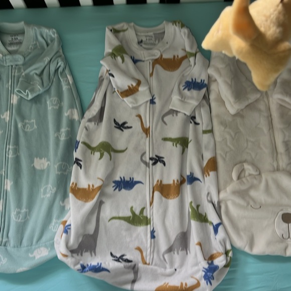 Built in arms sleep sacks lot - Multiple colours 0 to 6 month age range - Picture 3 of 4